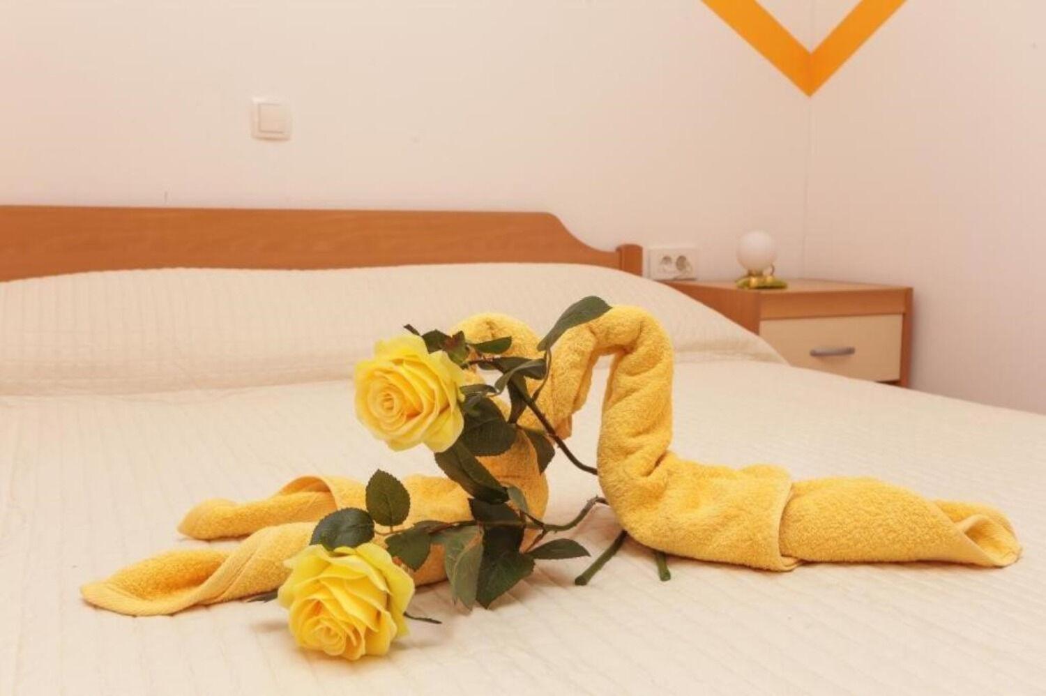 Apartment Mira - Comfy With Garden *