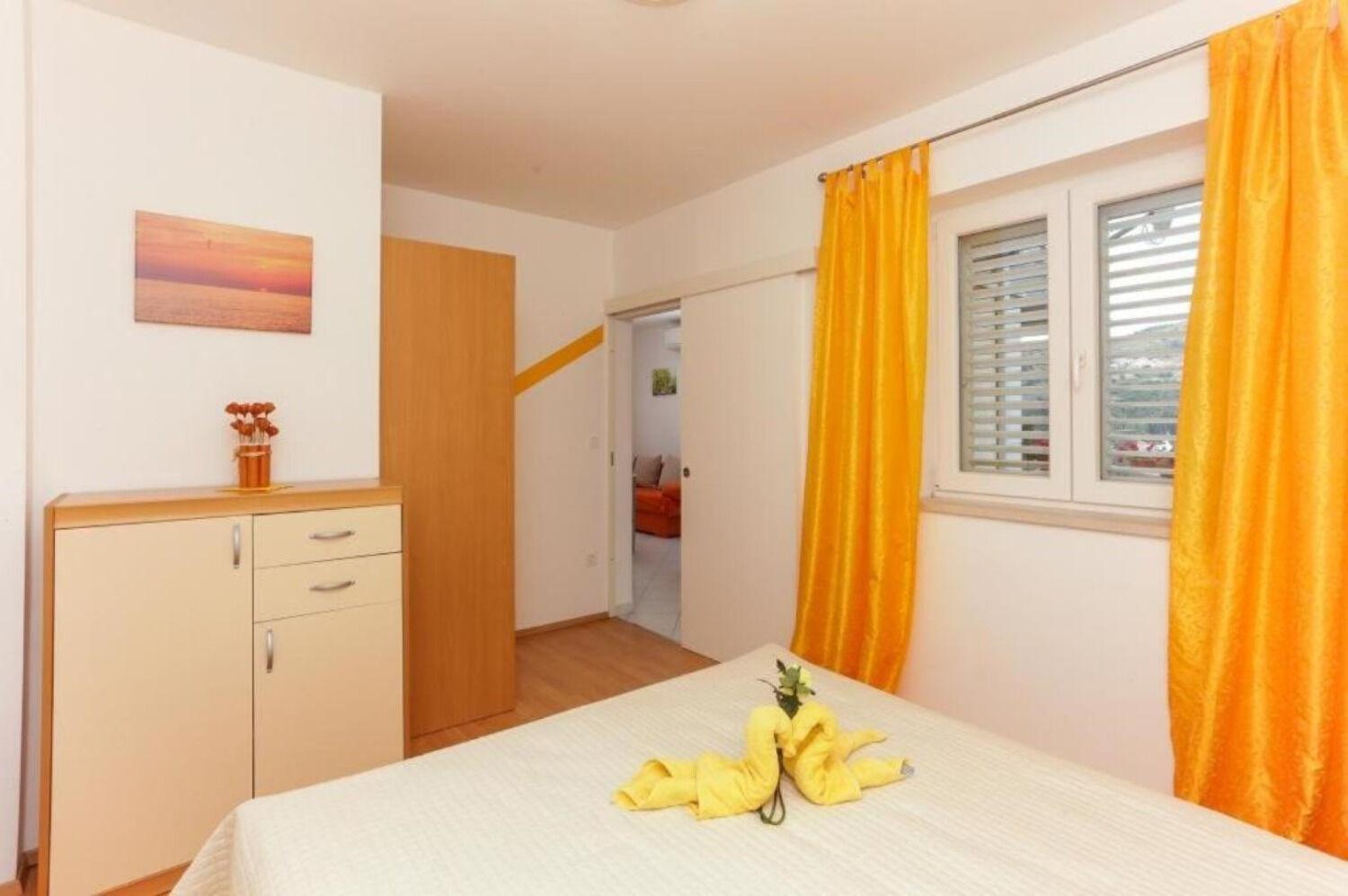 Mira - Comfy With Garden Apartment *